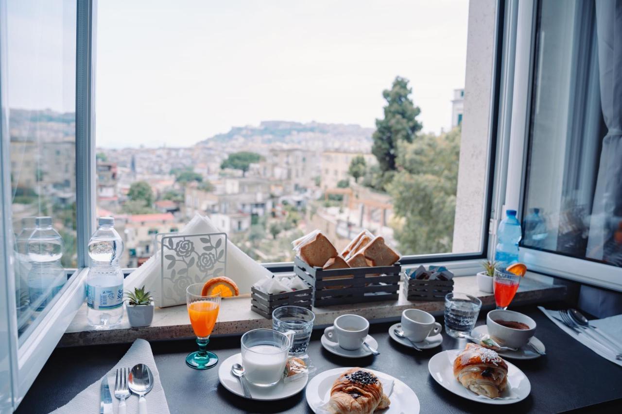 לינה וארוחת בוקר נאפולי La Collina Di Capodimonte מראה חיצוני תמונה